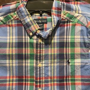 Short sleeve button down